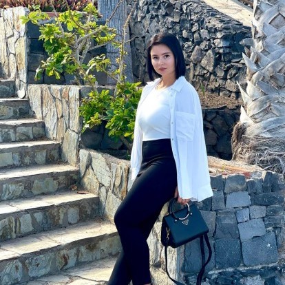 lady's photo