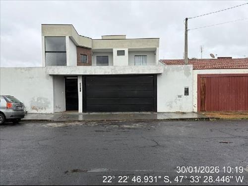 Casa             -   - 231,62m2
