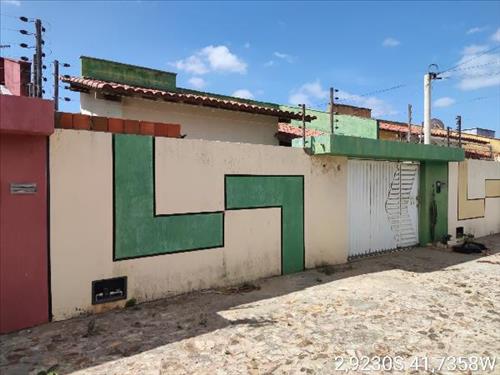 Casa             -   - 81,00m2