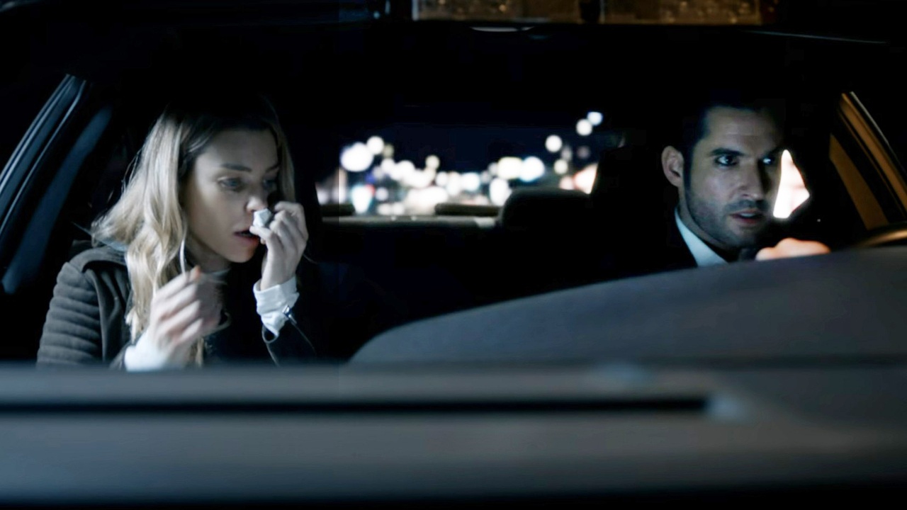 s2ep13-lucifer-rushes-chloe-to-the-hospital