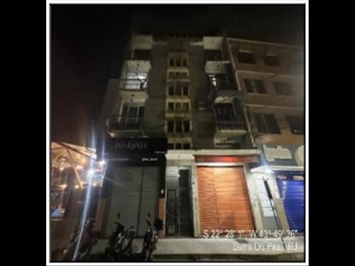 Apartamento  -   - 327,42m2