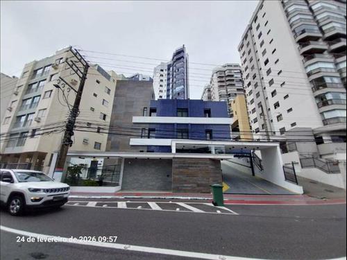 Apartamento à venda em leilão