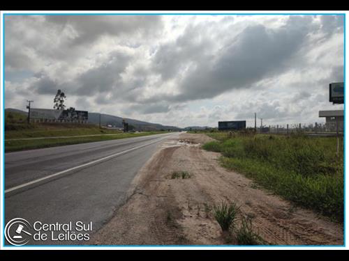 Terreno com área de 37.699,51m², situado em Morro Grande, zona rural, no Município de Gaspar/SC