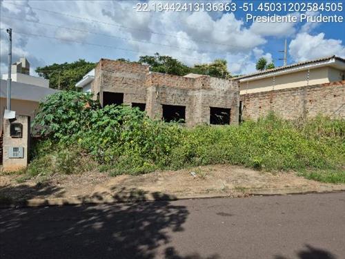 Terreno  -   - 126,51m2