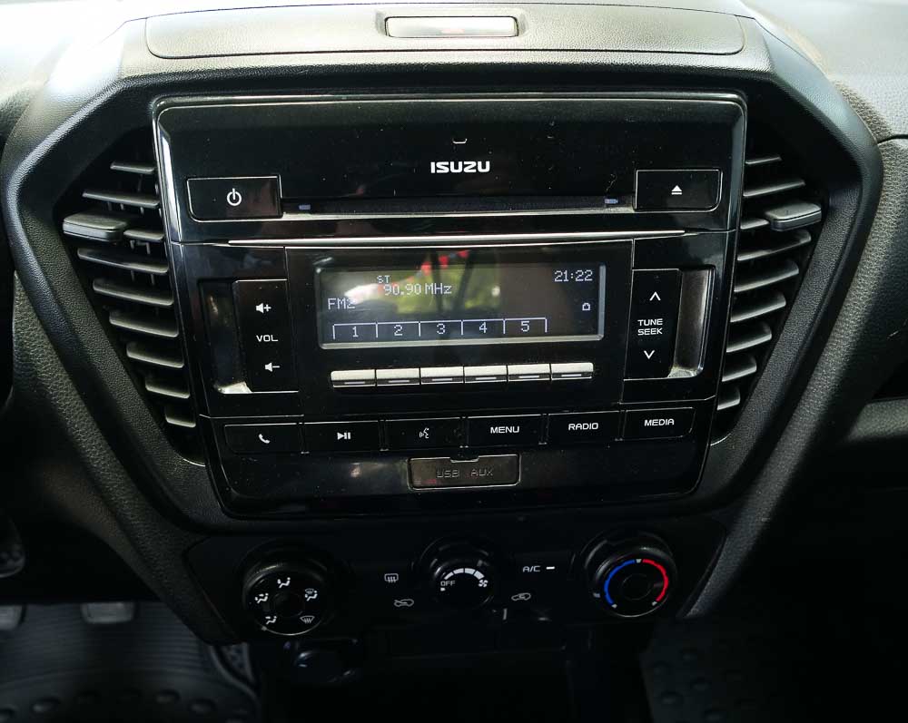 ISUZU D-MAX POWER DC