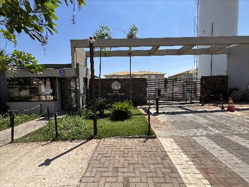 Apartamento  -   - 63,72m2
