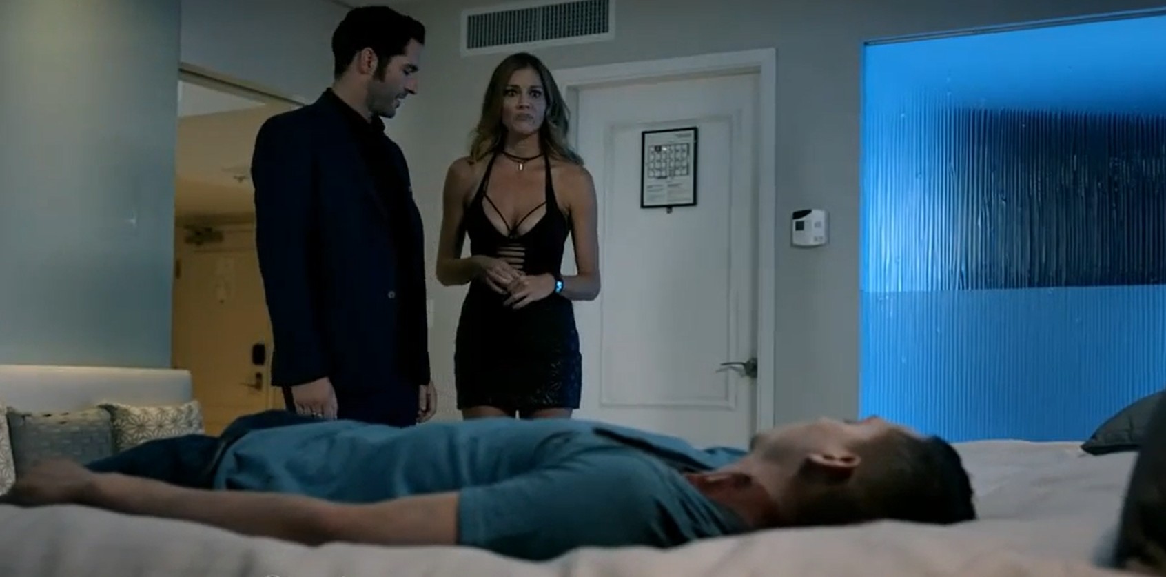 s2ep02-lucifer-and-goddess-in-hotel-bedroom