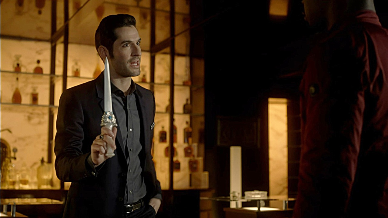 s2ep16-lucifer-adds-god-johnsons-belt-buckle-to-flaming-sword