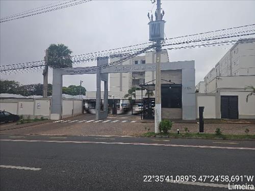 Apartamento      -   - 82,76m2