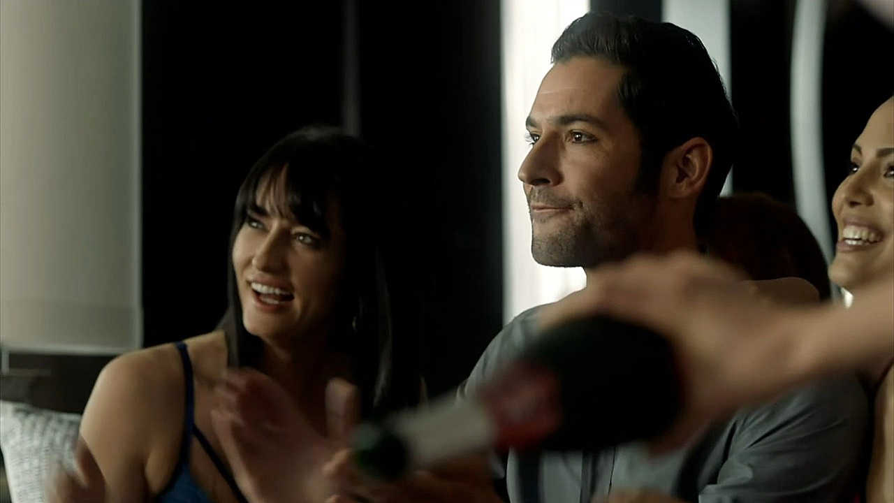 S3ep11 Lucifer Parties In L A