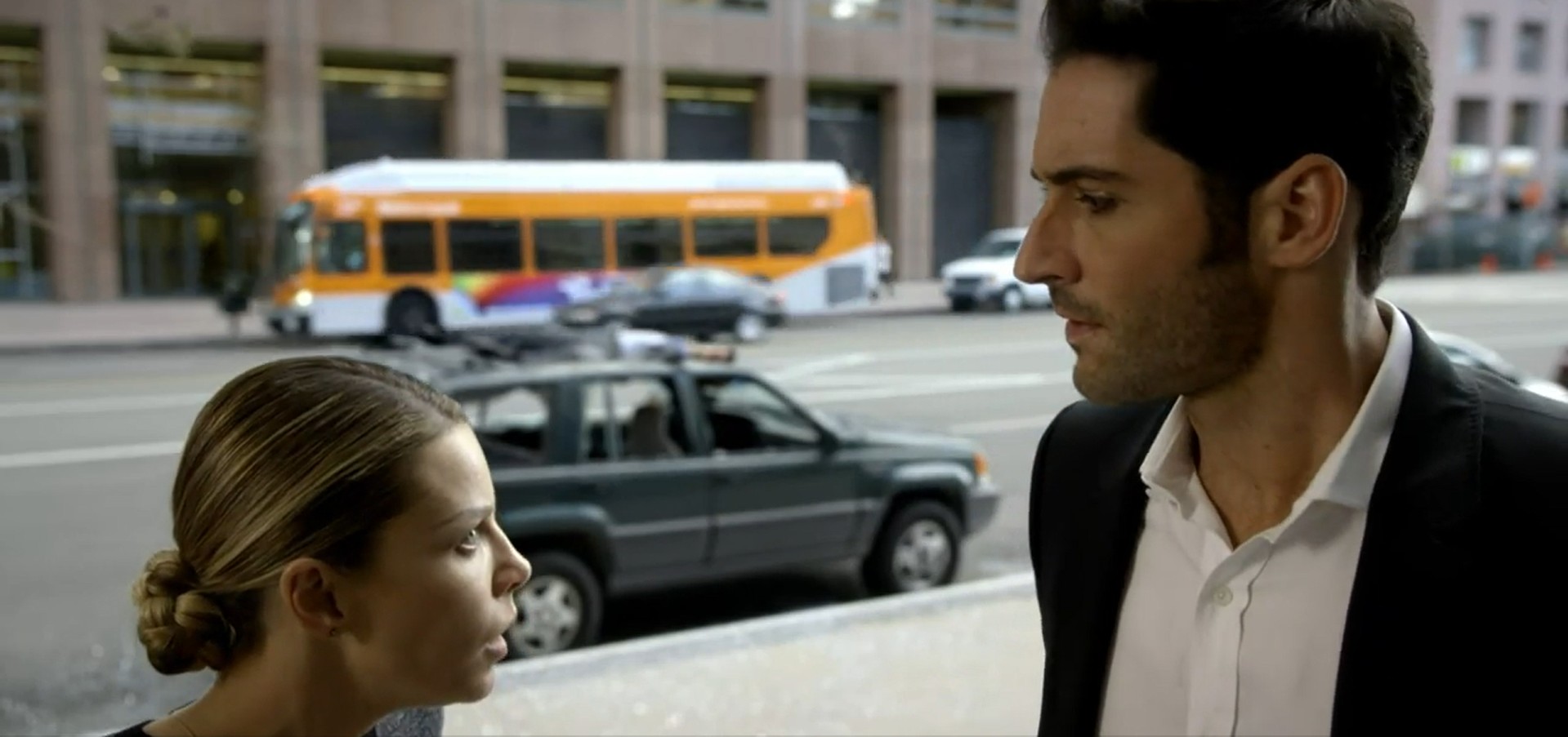 s2ep09-eric-checks-out