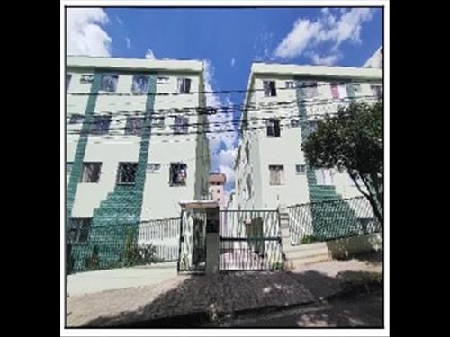 Apartamento      -   - 81,99m2