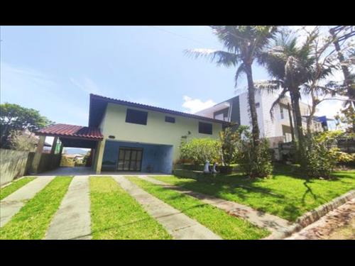 CASA EM UBATUBA/SP, BAIRRO DA LAGOINHA, COND. RECANTO DA LAGOINHA (SARELA) COM 600 m² ÁREA TOTAL