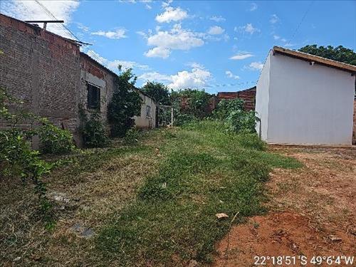 Terreno          -   - 180,88m2