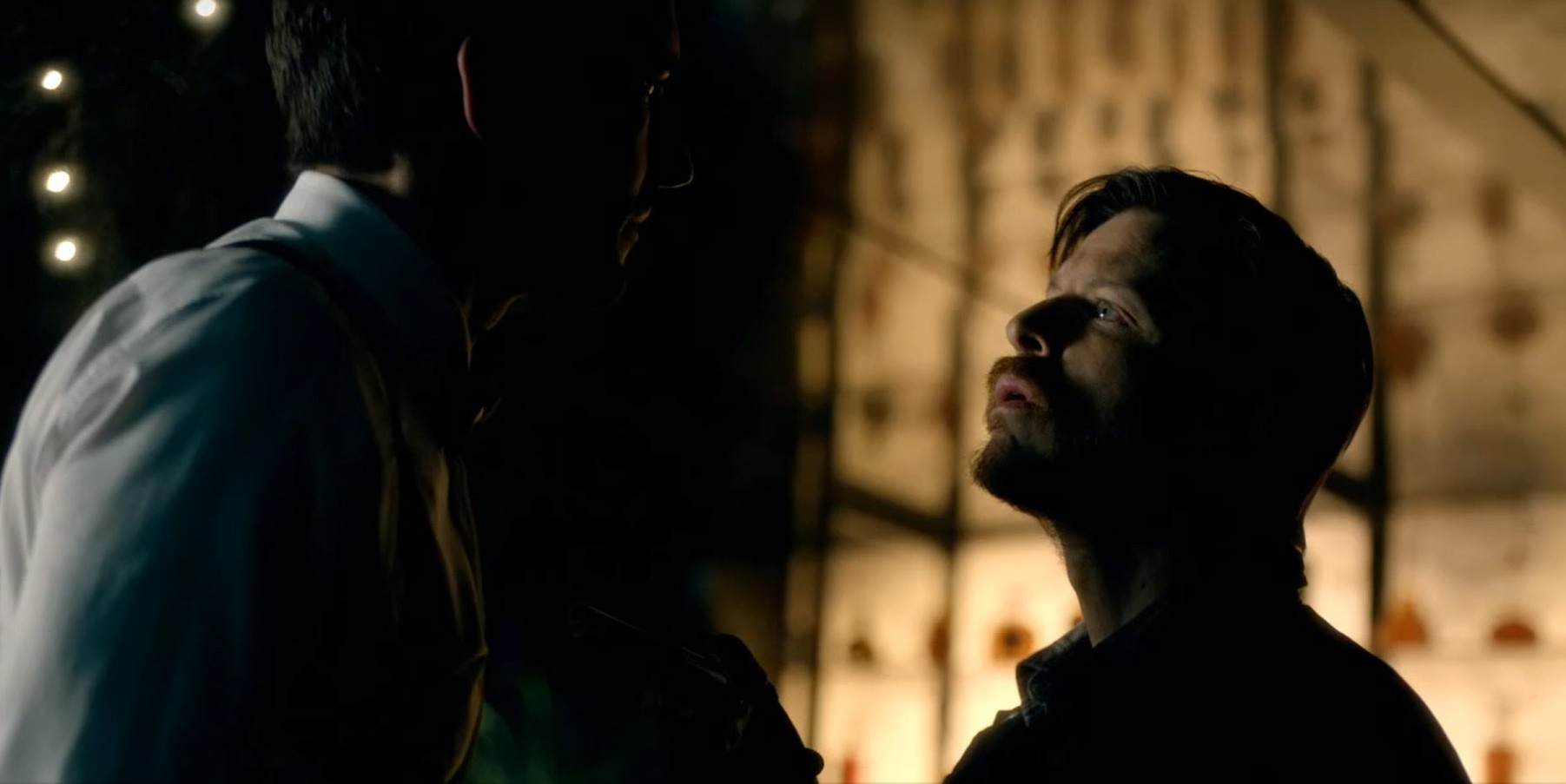 s1ep11-lucifer-gives-malcolm-his-pentecostal-coin