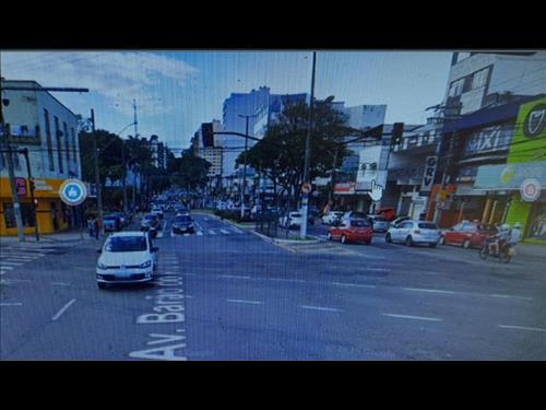 Imóvel situado na avenida Rio Branco com 144m2de área construída, localizado em Minas Gerais /MG