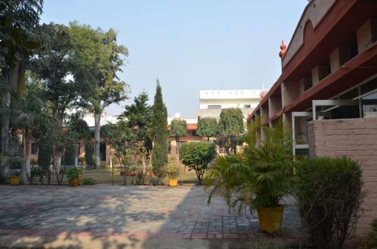 Guru Nanak College, Batala