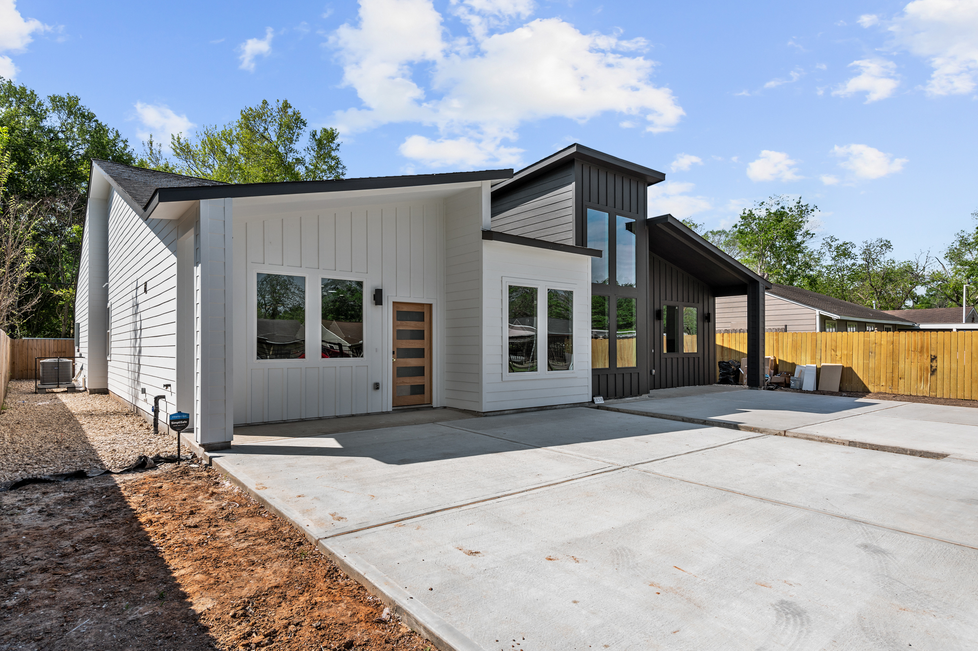 Doolittle Boulevard Duplex - Image 10