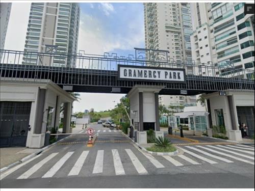 Apartamento à venda em leilão