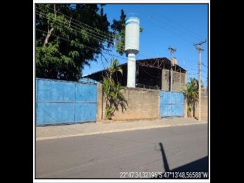 Galpão           -   - 210,00m2