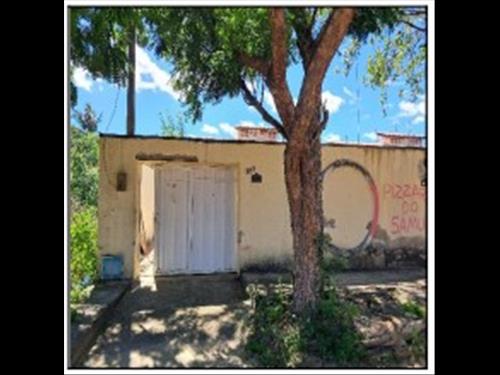 Casa  -   - 79,00m2