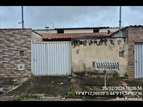 Casa             -   - 180,00m2
