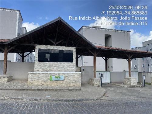 Apartamento      -   - 81,83m2