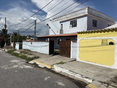Casa  -   - 195,80m2