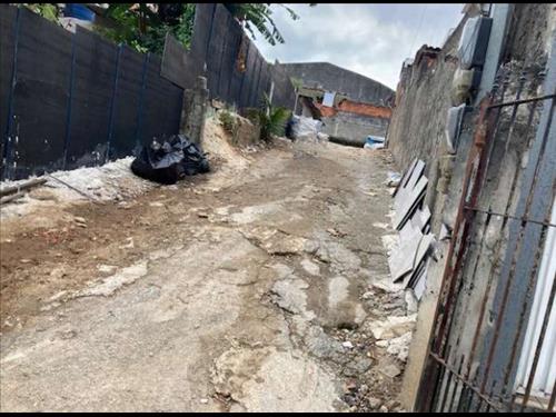 Parte ideal de 50% - Terreno com área de 1.294,75 m²