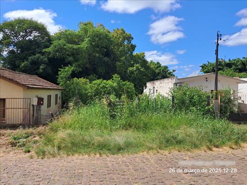 Terreno c/ 589,86m²