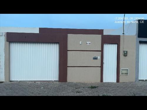 Casa             -   - 80,00m2