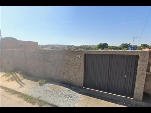 Área de 390 m² em Betim/MG - Possibilidade de Parcelamento Rua Mandubi I B. Icaivera I Betim/MG