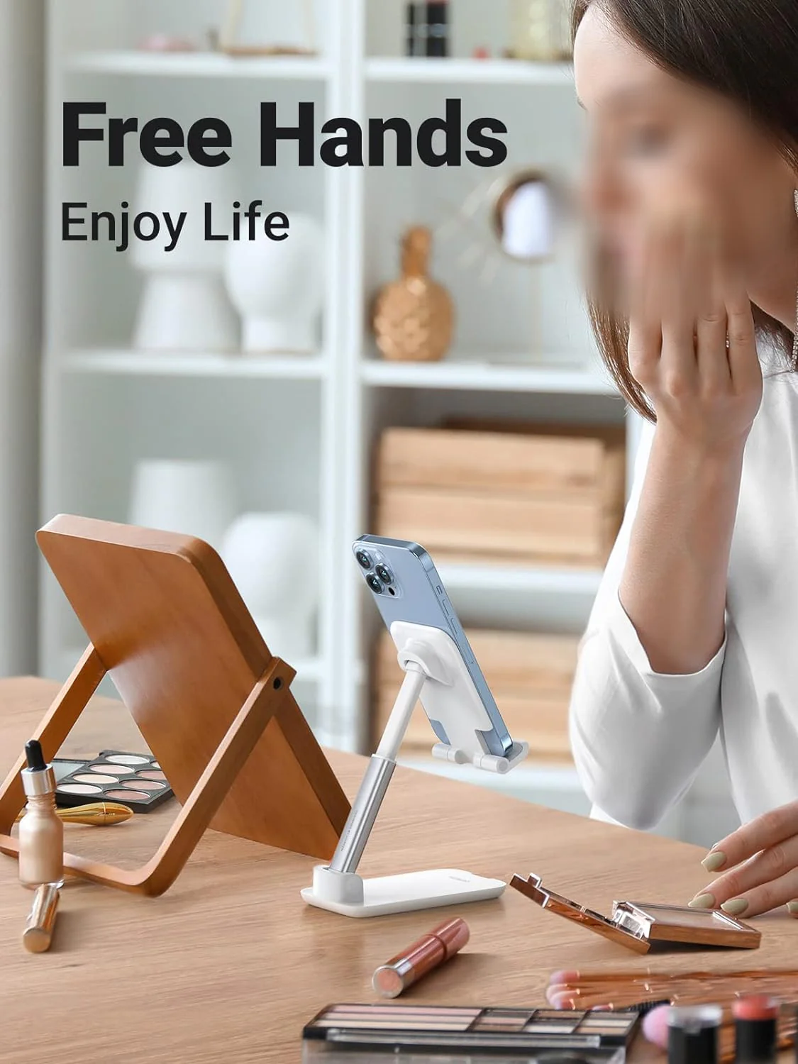 Foldable phone holder