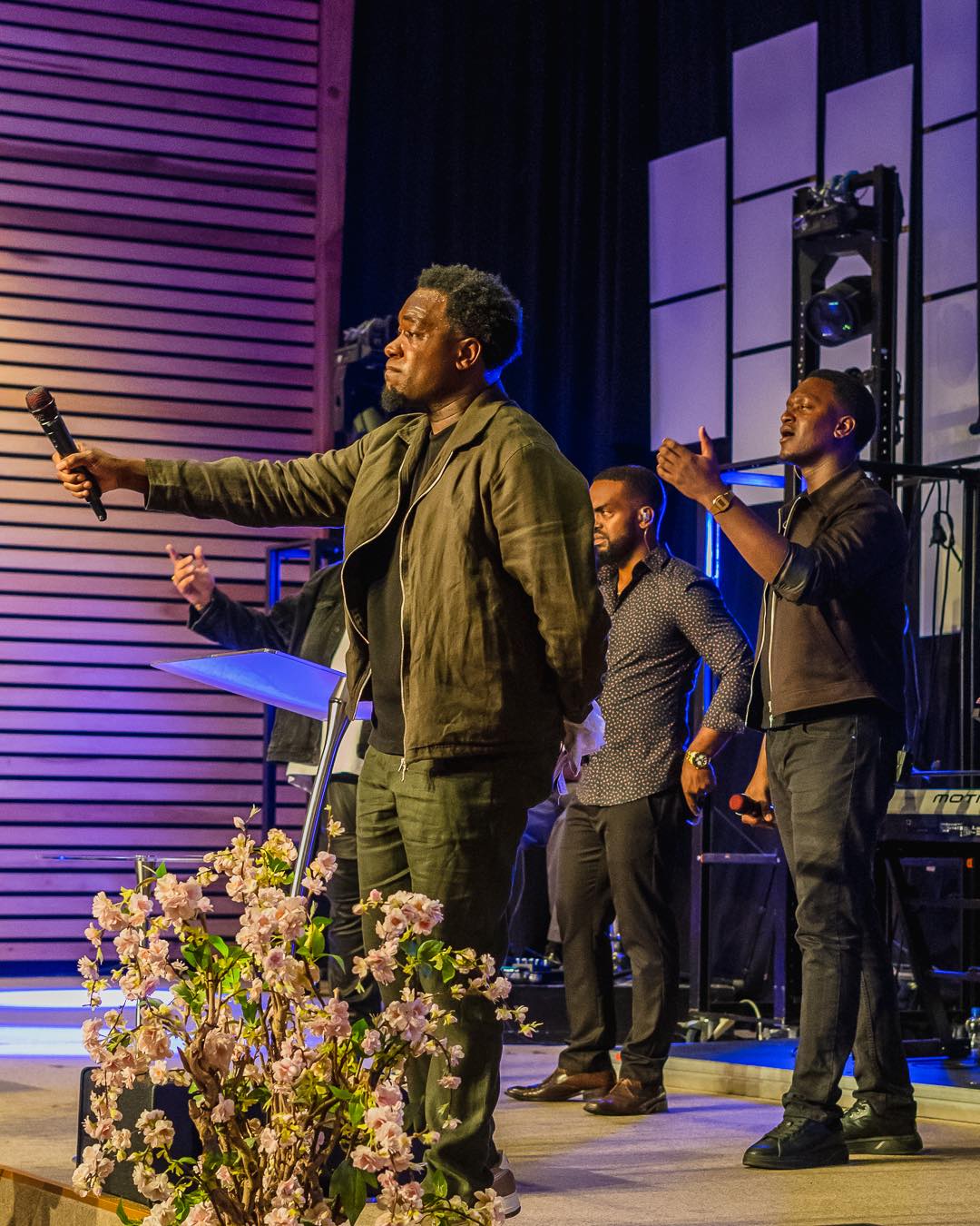 Image van De Rots Ministries 2.jpg