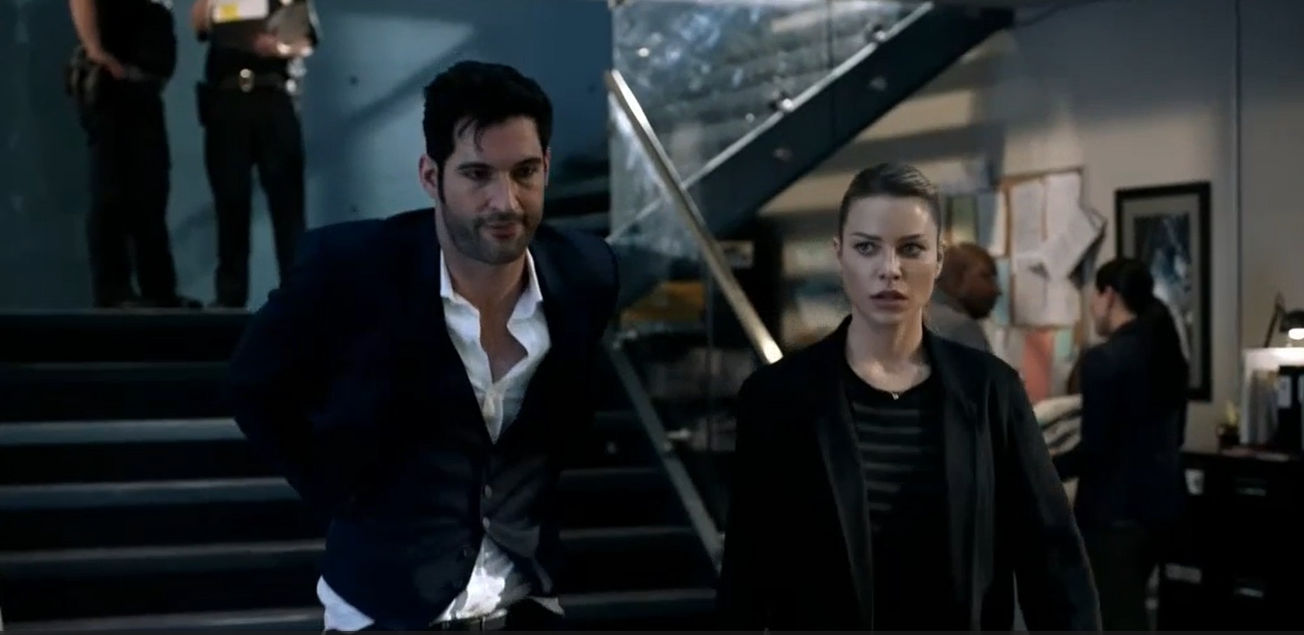 s2ep06-chloe-lucifer-has-lost-his-excessive-glee