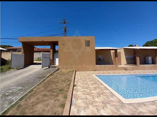 Lote 1 Terreno com aprox de 290 m², sem edificação em Condomínio Fechado em Saquarema