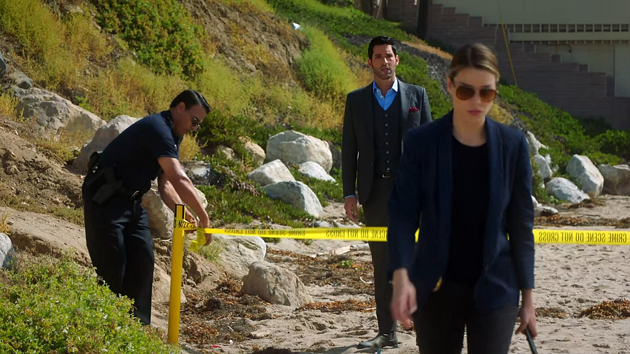 S3ep12 Chloe Doesnt Want To Work With Lucifer Today