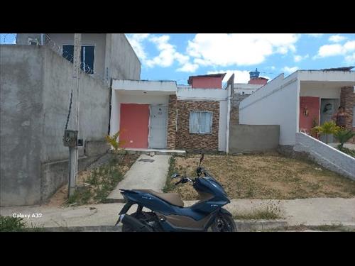 Casa, 55 m2 de área privativa, 160m2 de área do te...