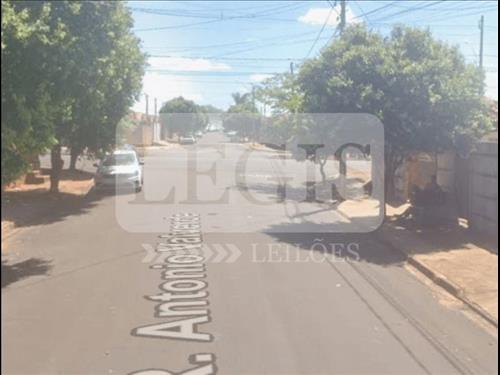 Imóvel residencial com A.T 200,00m²