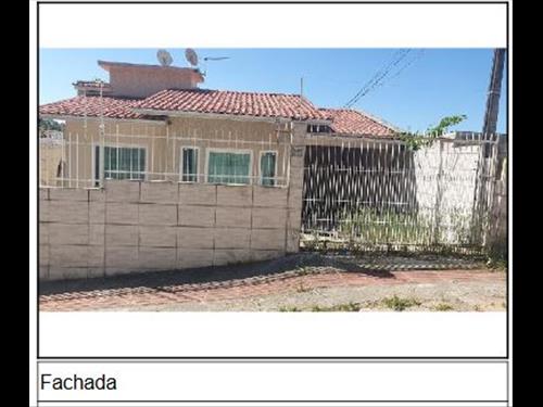 Casa             -   - 52,00m2