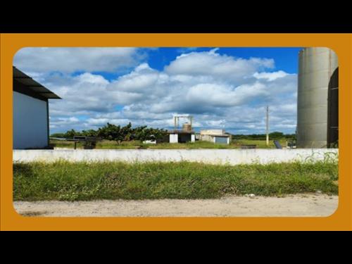 -UMA PROPRIEDADE DENOMINADA PLANALTINO, LOCALIZADA NA ANTIGA FAZENDA LAGOA GRANDE, EM PETROLINA/PE,...