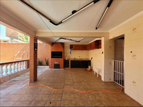 Casa, Residencial, 3 dormitório(s), 3 vaga(s) de garagem