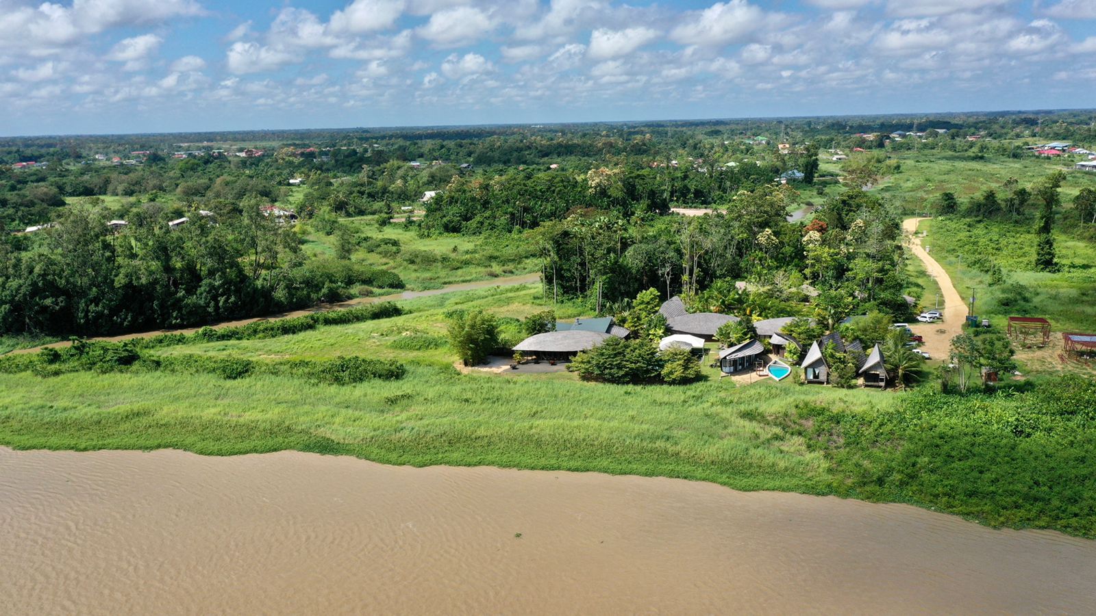Image van  Houttuyn Wellness River Resort- Suriname 1.jpeg