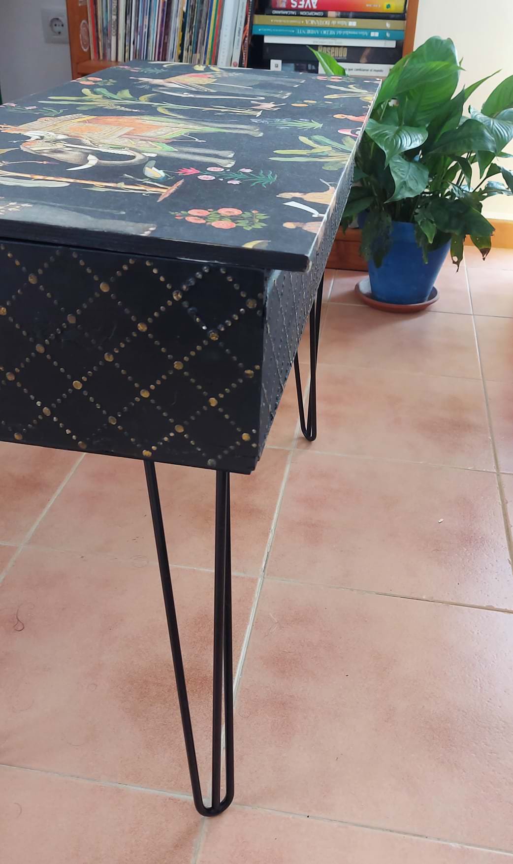 MESA BAJA SALÓN TARA 🪘