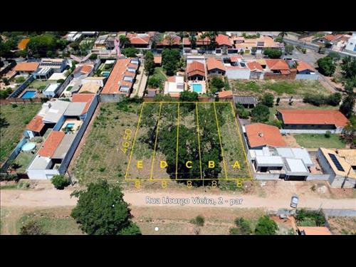 Terreno plano com 372 m² (8x46,5) na Quinta da Bela Olinda em Bauru/SP