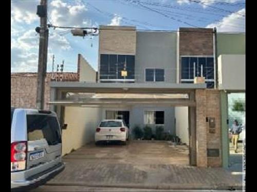 SOBRADO RESIDENCIAL, A.T. 180M², A.C 188,90 M², ÓTIMA LOCALIZAÇÃO EM BARREIRAS/BA