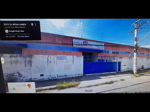 Imovel com area total de 3.720m², localizado em Juiz de Fora/MG