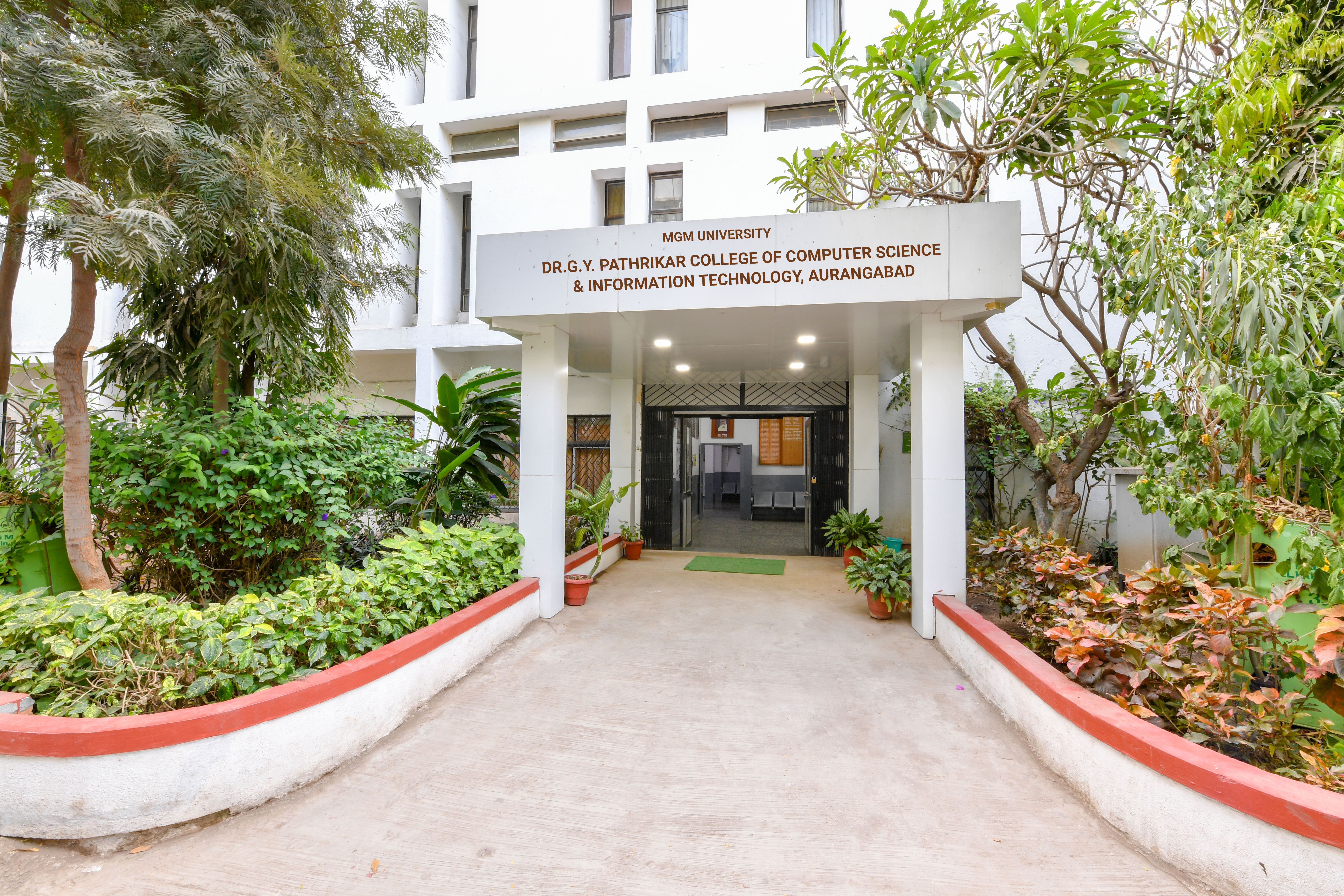 Dr. G.Y. Pathrikar College of Computer Science and Information Technology, Aurangabad Image