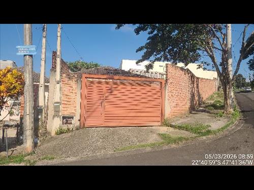 Casa             -   - 60,00m2