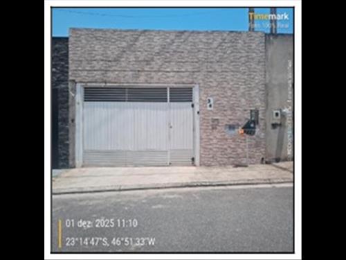 Prédio           -   - 76,10m2